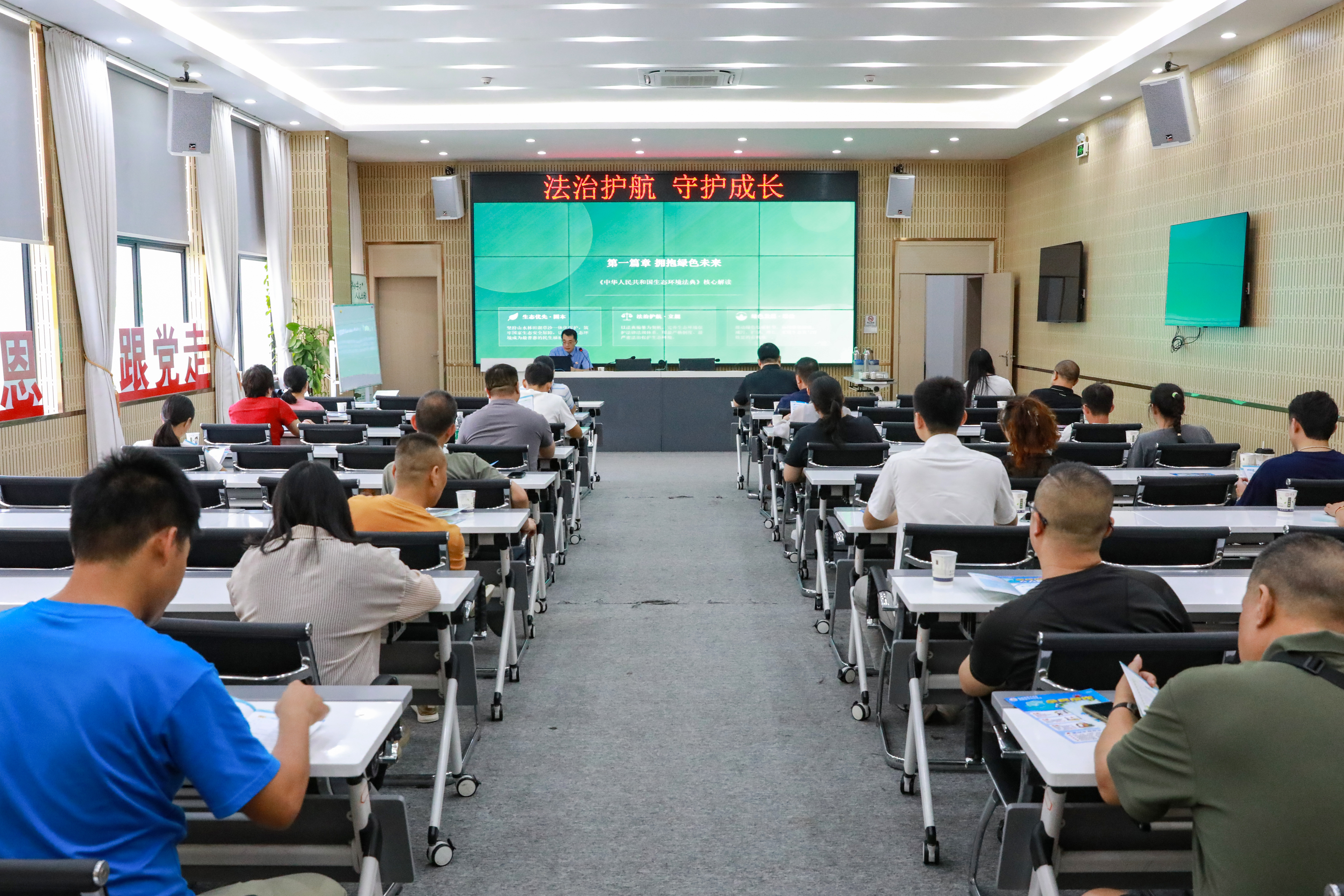 普法宣传“四步走”，法典走进百姓心